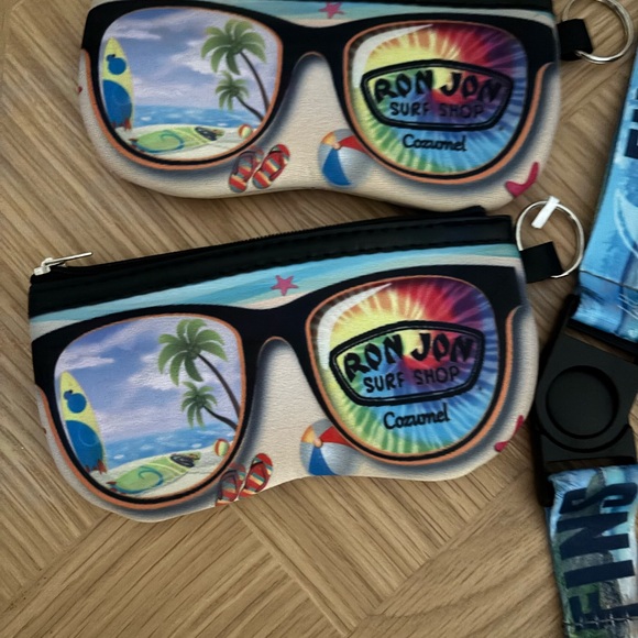 Ron Jon Surf Shop Sunglasses Pouches and Margaritaville Lanyard - Picture 2 of 3